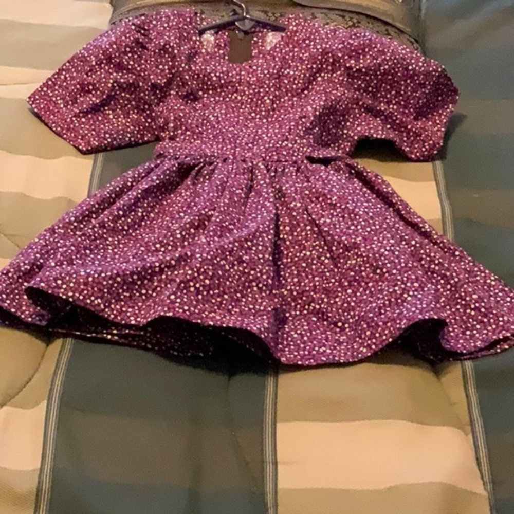 Little Girl’s Dress, size 2T.  100% cotton.